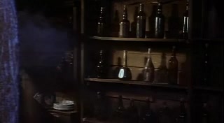 2 vom Affen gebissen